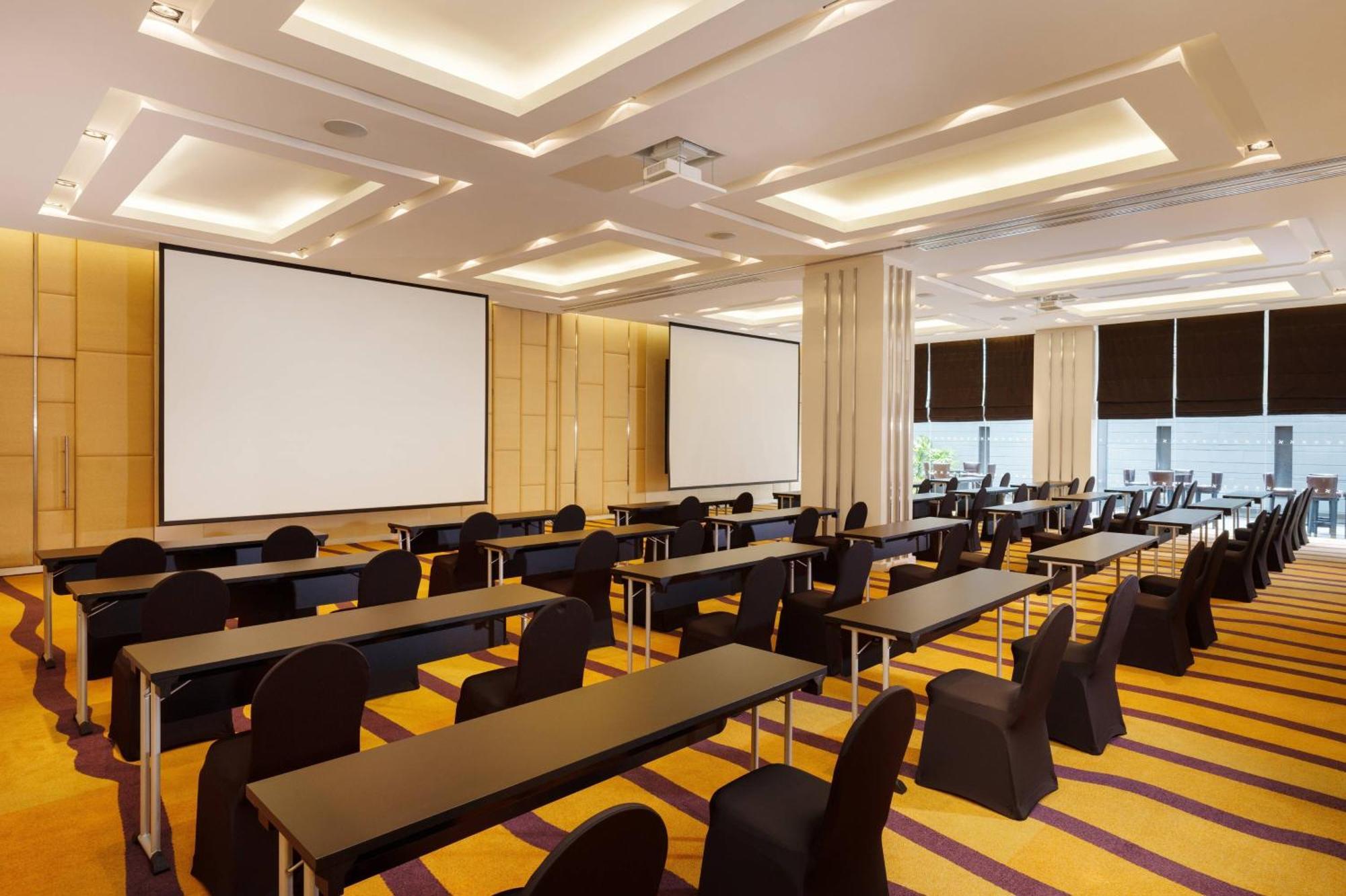 Four Points By Sheraton Bangkok, Sukhumvit 15 Екстер'єр фото