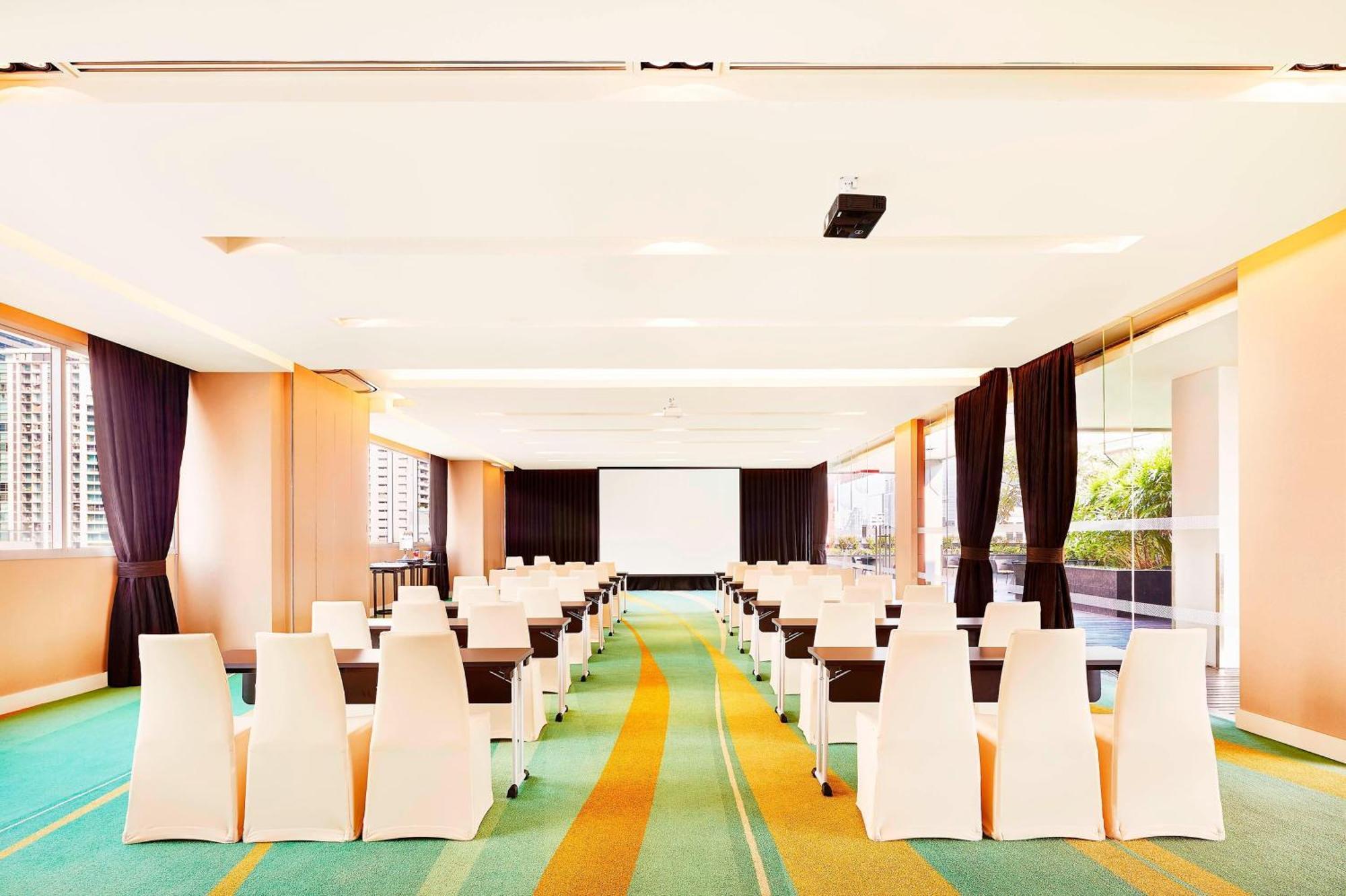 Four Points By Sheraton Bangkok, Sukhumvit 15 Екстер'єр фото