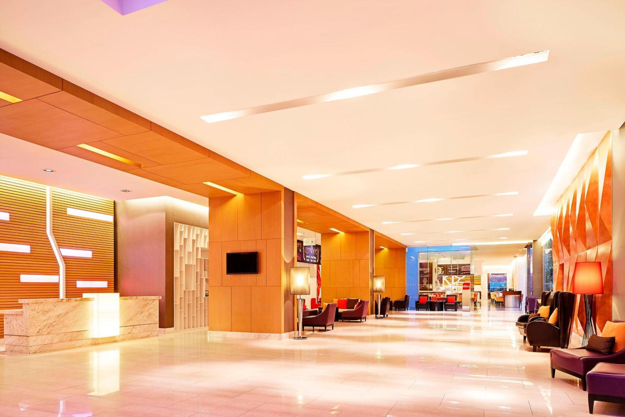 Four Points By Sheraton Bangkok, Sukhumvit 15 Екстер'єр фото